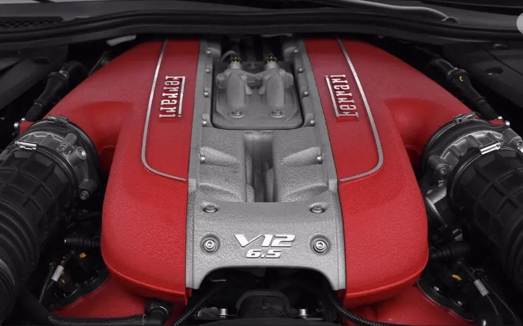 V12、9500轉,法拉利總是不會讓人失望