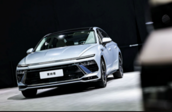 北京車展主場大反攻,北京現(xiàn)代油電并舉,沖擊年銷50萬輛!