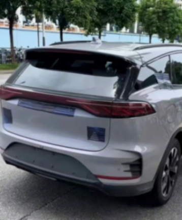 新款比亞迪唐DM-i實車曝光,競爭領克08EM-P,懸架要換五連桿?