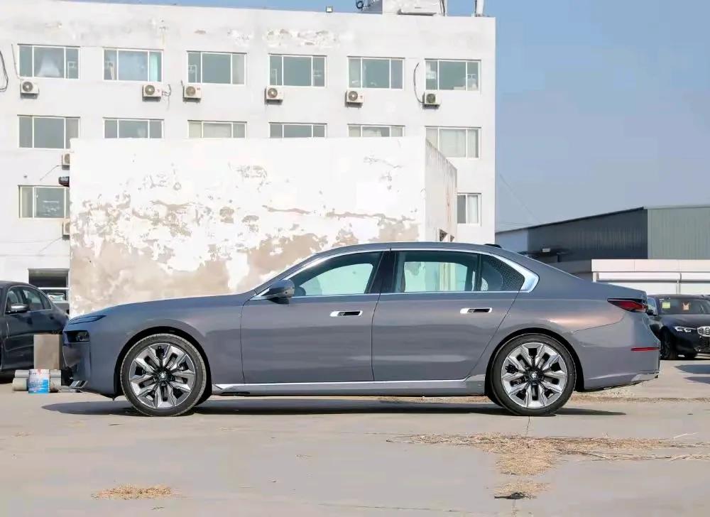 車界爆料!寶馬7系霸氣歸來,240萬豪車你敢買嗎?