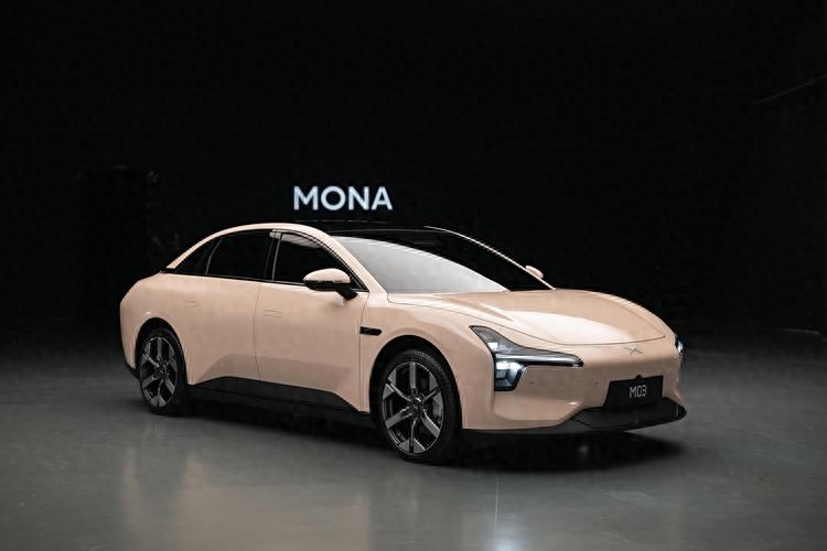 每天了解一款車(chē):小鵬MONA M03,15萬(wàn)激光雷達(dá)+大快充,尊嘟假嘟?