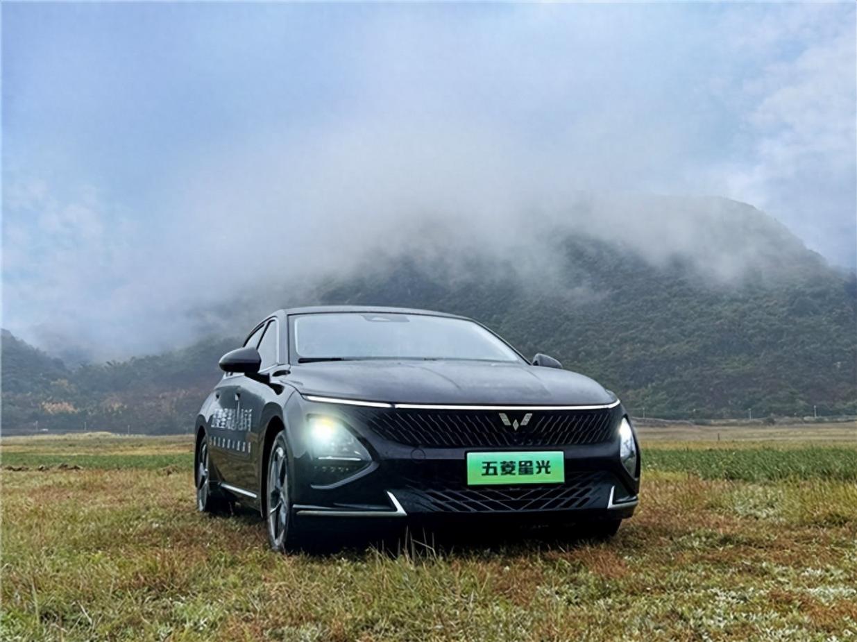 日常出行不糾結(jié),長(zhǎng)途旅行超安心,五菱星光憑啥這么牛?